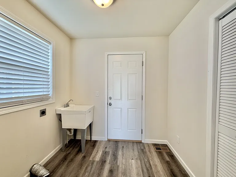118 Cedar Ave — Photo 7