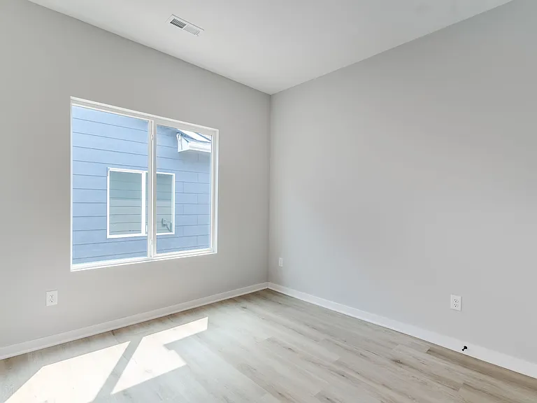Cypress Glen — Photo 12