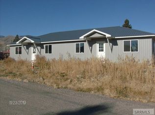 905 Baker Ave, Salmon, ID 83467