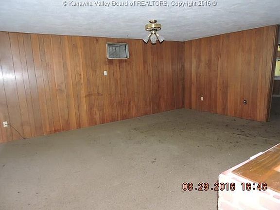 5th image of 937 Lee St