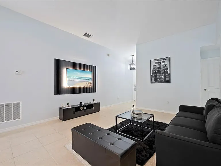 334 Reserve Dr — Photo 85