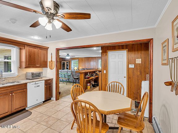 2nd image of 512 Gladstone Street