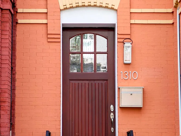 1310 Riggs St NW — Photo 3