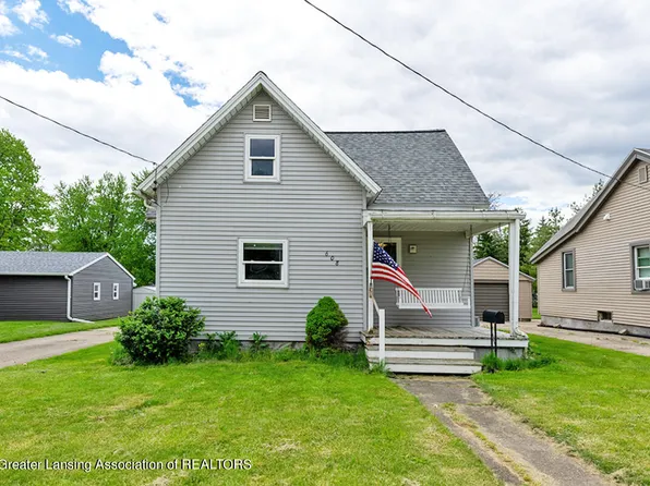 608 E State St, Saint Johns, MI 48879