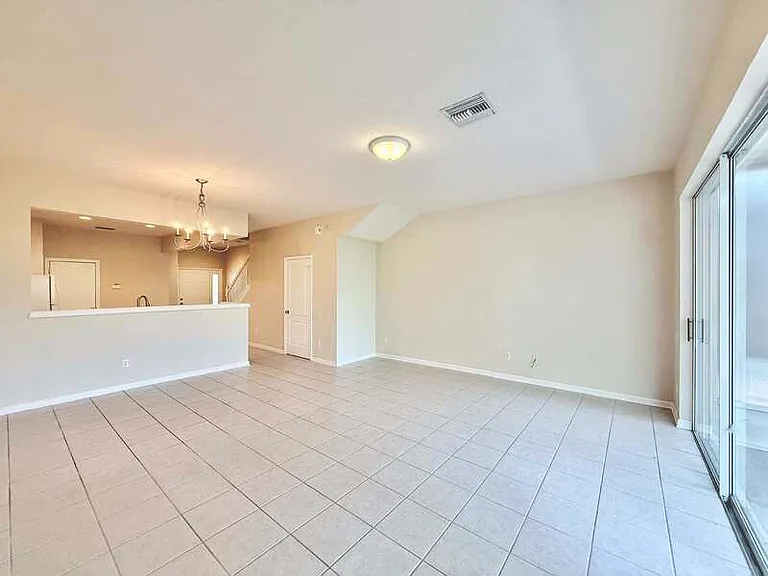 26542 Chimney Spire Ln — Photo 10