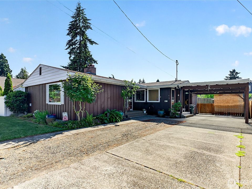 1st image of 610 4th Street NE
