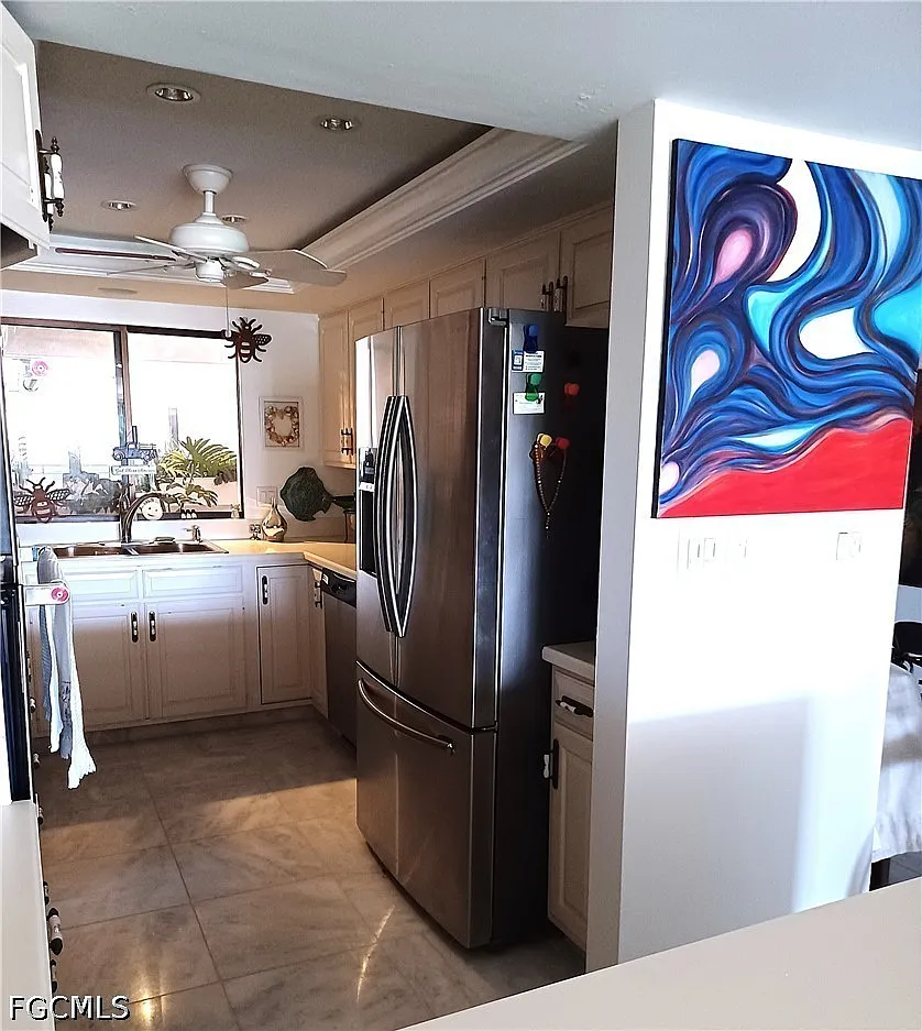 2 bed, 2.0 bath, 2215 sqft, $5,500 — Photo 1