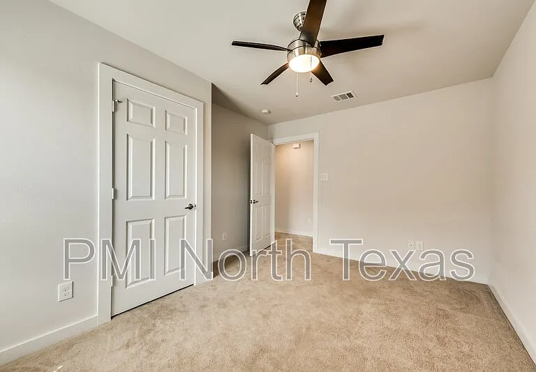 616 N 6th St — Photo 12