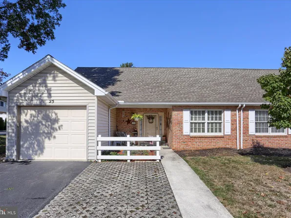 25 Garland Ct, Carlisle, PA 17013