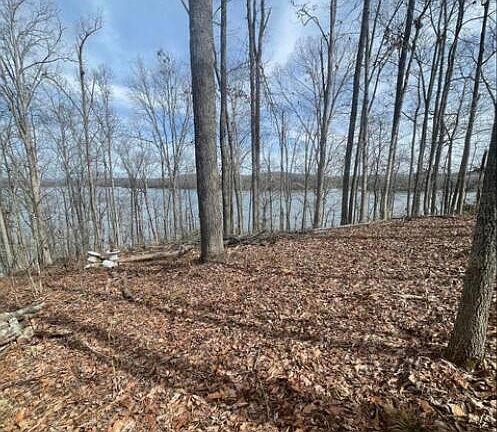 2nd image of 150 Loch Haven Dr