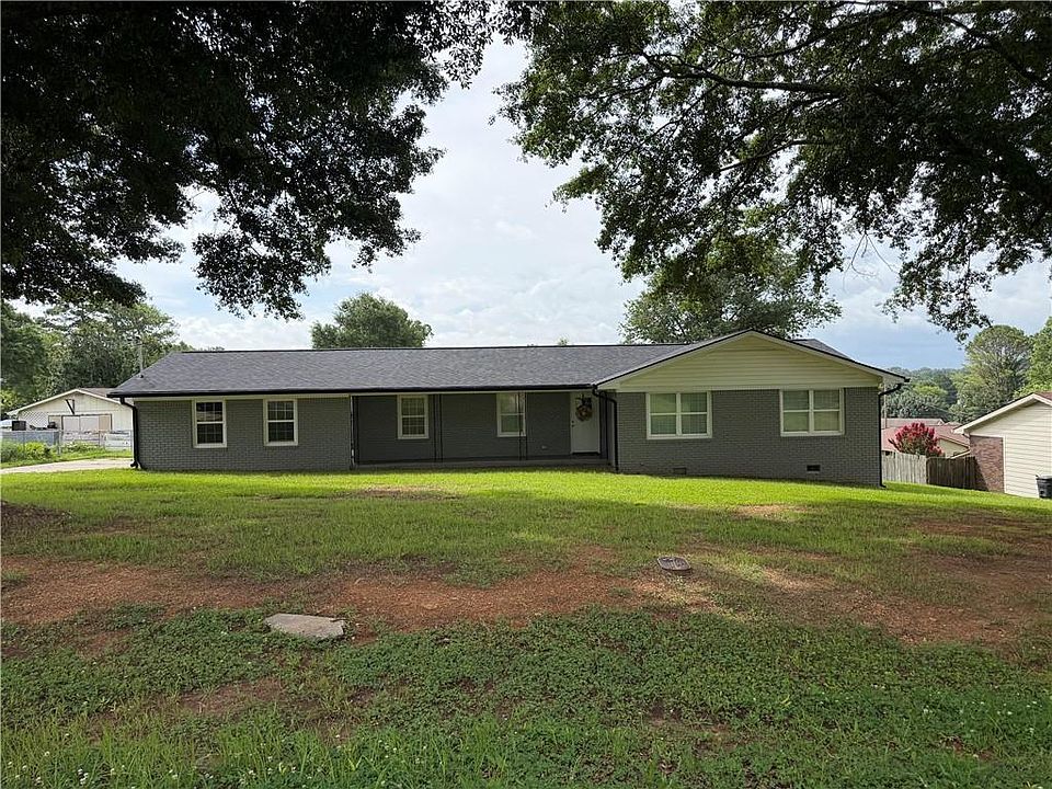 1st image of 618 Hillside Dr