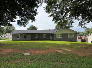 618 Hillside Dr, Cedartown, GA 30125