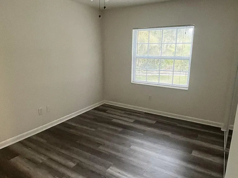 1218 Hickman Rd #2 — Photo 10