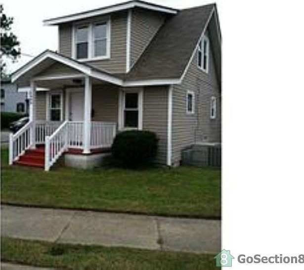 1st image of 1400 E Washington St