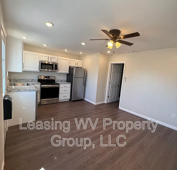 134 Clayton Ave #1E — Photo 2