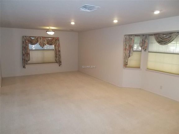 3rd image of 5846 S Jones Blvd #0
