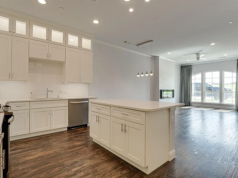 8447 Jacobs St — Photo 9