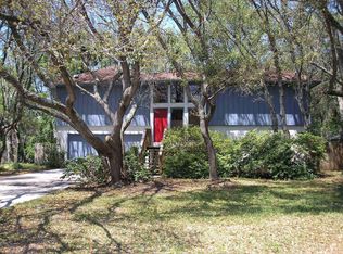 1108 Hamlet Ln E, Neptune Beach, FL 32266