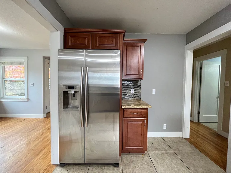 1650 Manor Dr — Photo 12