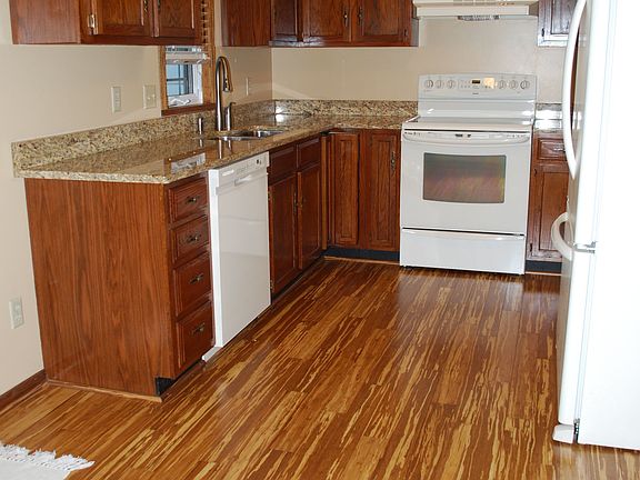 Kitchen, Granite and Tiger Bamboo Wood