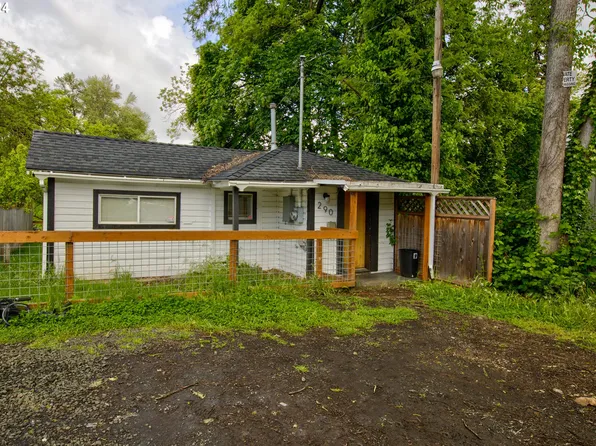 290 SE Pine St, Roseburg, OR 97470
