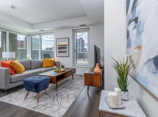 510 12th Ave SW #202, Calgary, AB T2R 0X5