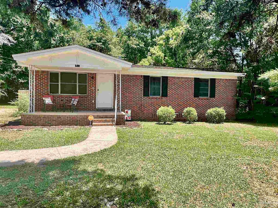 1st image of 8002 Untreiner Ave
