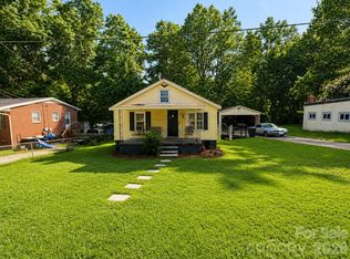 312 S Miller Ave, Statesville, NC 28677