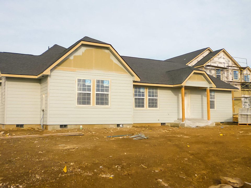 2nd image of 3305 Oster Dr