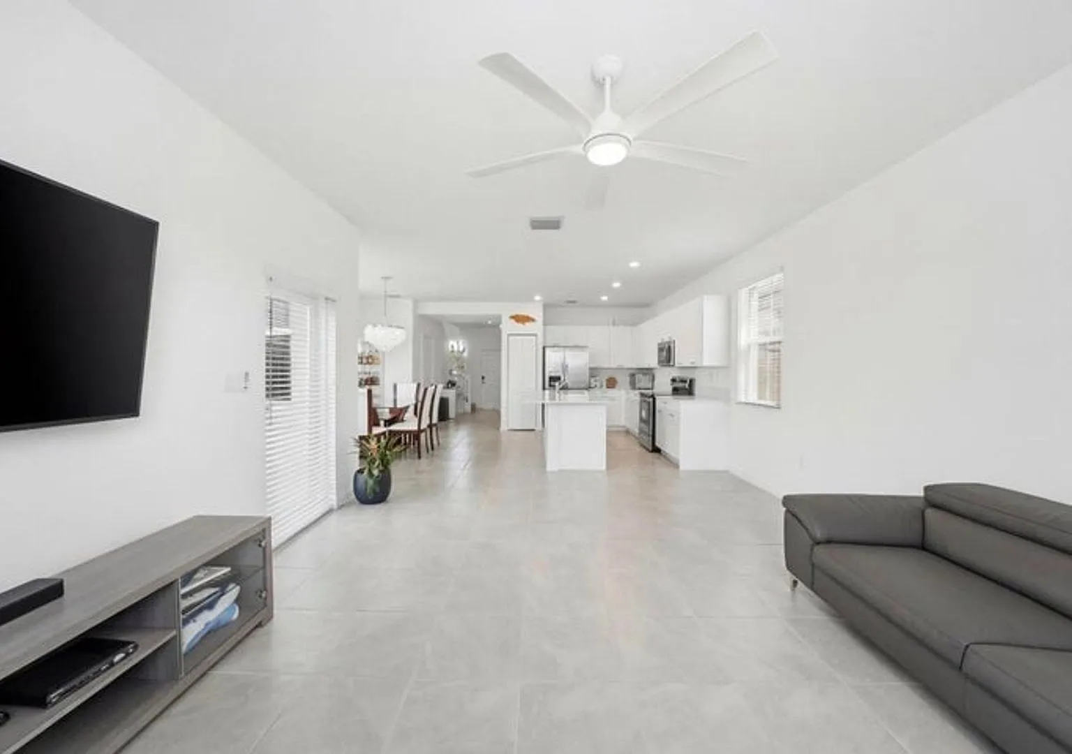 2324 NW 130th Terrace, Miami, FL 33167 - 1481 — Photo 4