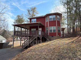 22 Bassett Rd, Asheville, NC 28804