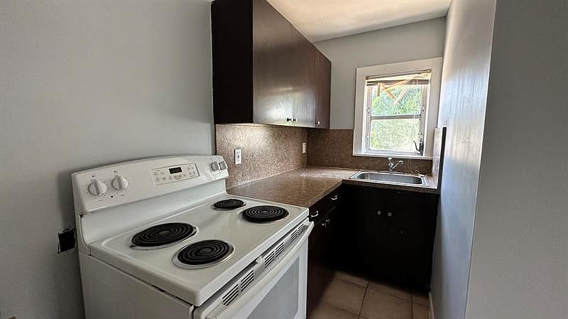 1st image of 318 S K St #7