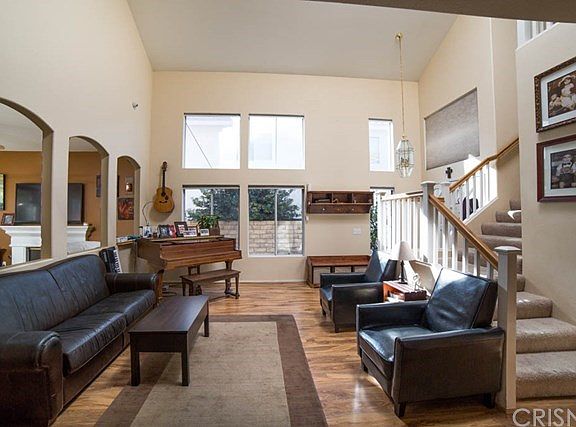 5th image of 28826 Woodside Dr