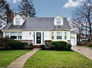 84 Gateway, Rockville Centre, NY 11570