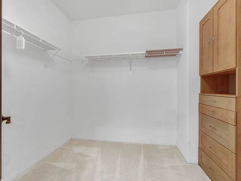 10345 Grizzly Creek St — Photo 18