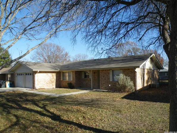 1420 Pams Path, New Braunfels, TX 78130