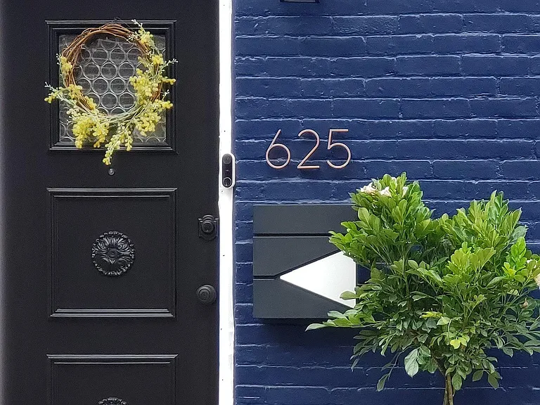 625 Oak St — Photo 2