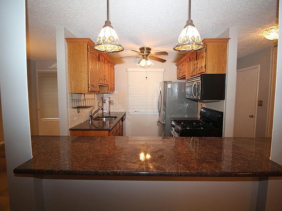 Upgraded Kitchen with SS appliances , breakfast nook