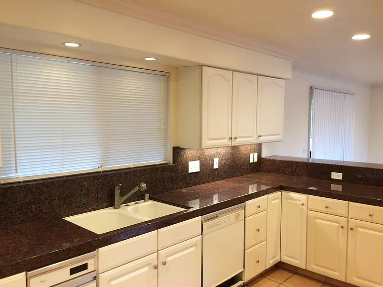 2157 Trapani Cir — Photo 15