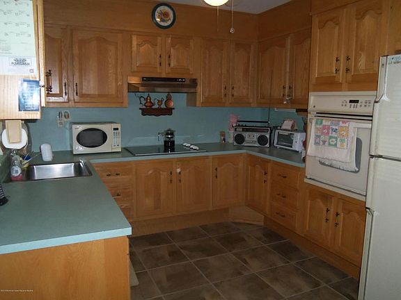 2nd image of 600D Lake Point Dr #100D