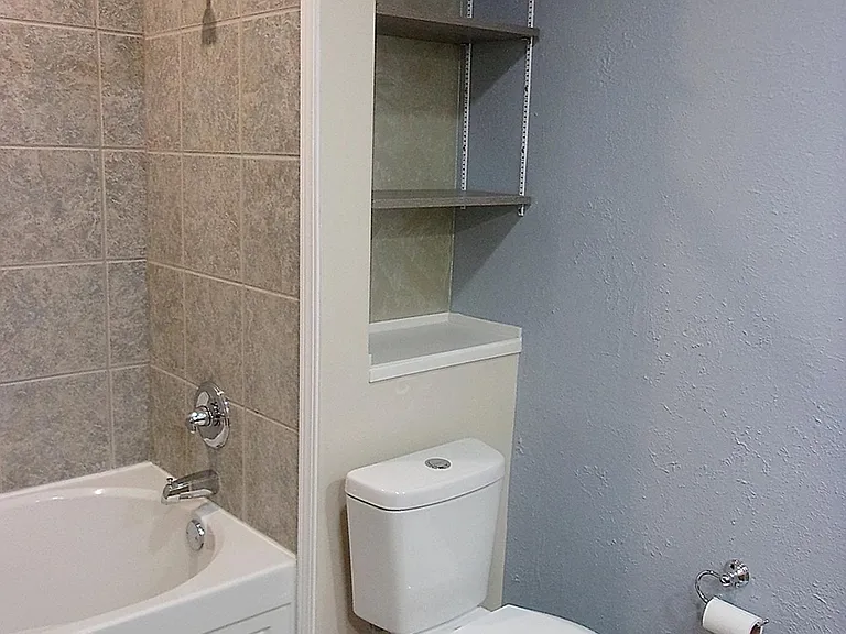 1808 S Michigan St #B — Photo 28