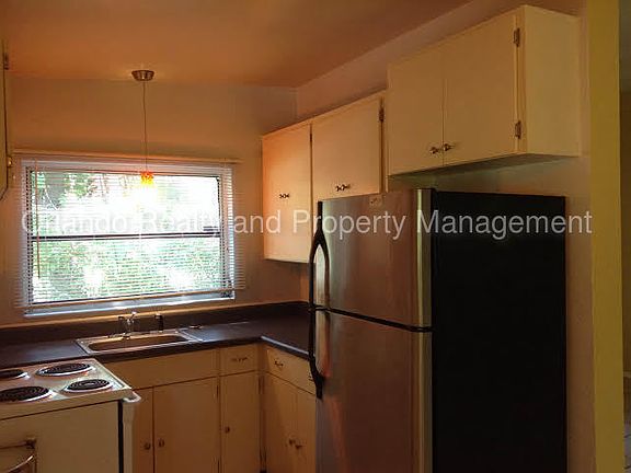 3rd image of 5911 Yucatan Dr