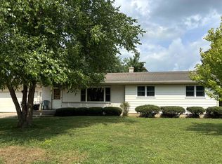917 Park View Dr, Sun Prairie, WI 53590