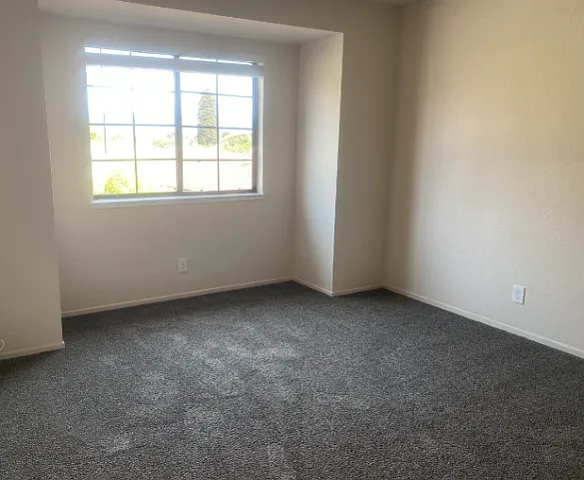 431 Baron Ct — Photo 4