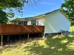 14965 E Stokes Rd, Nevada, MO 64772