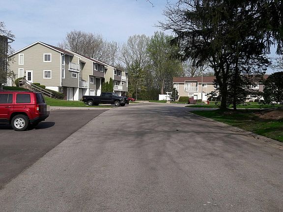 5th image of 1102 Sandpiper Ct
