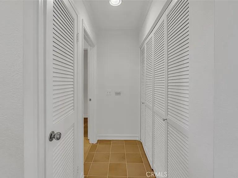 172 Villa Point Dr — Photo 22