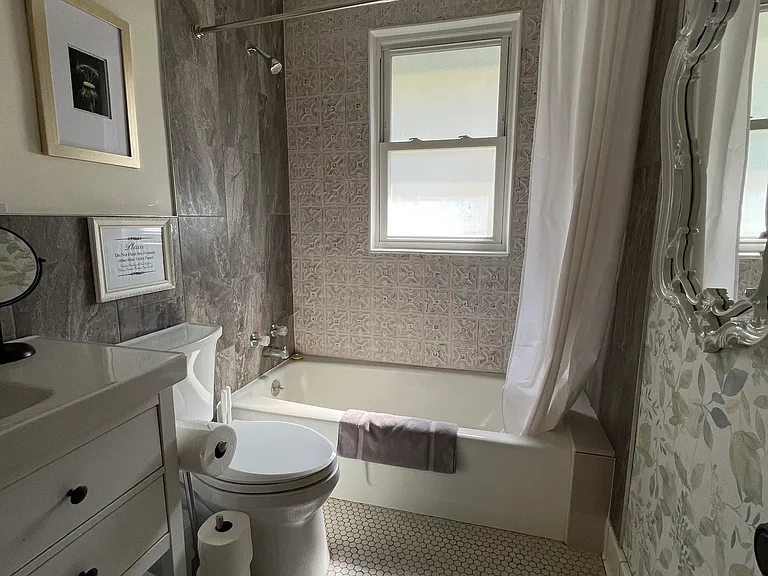1124 Arbor St — Photo 13