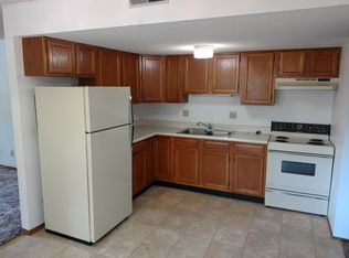 1606 N 2nd St APT 4, Edwardsville, IL 62025