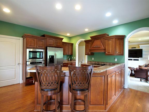 4th image of 138 Prince Ct